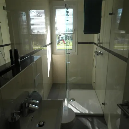 Rockys Ferienwohnung Zwenkau Buitenkant foto